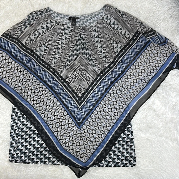 AB Studio Tank Top with Semi Sheer Poncho Overlay Sz Xl - Picture 3 of 9